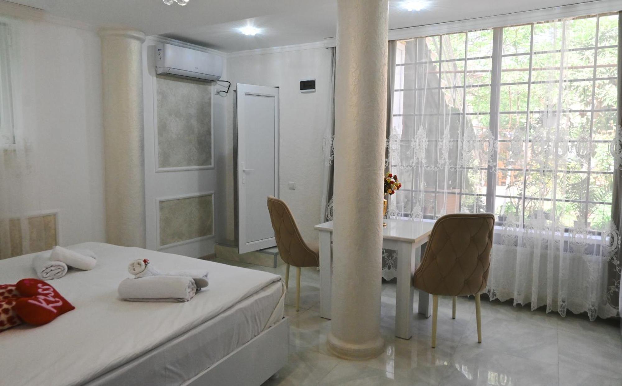 Jerusalem Hotel Кутаїсі Екстер'єр фото
