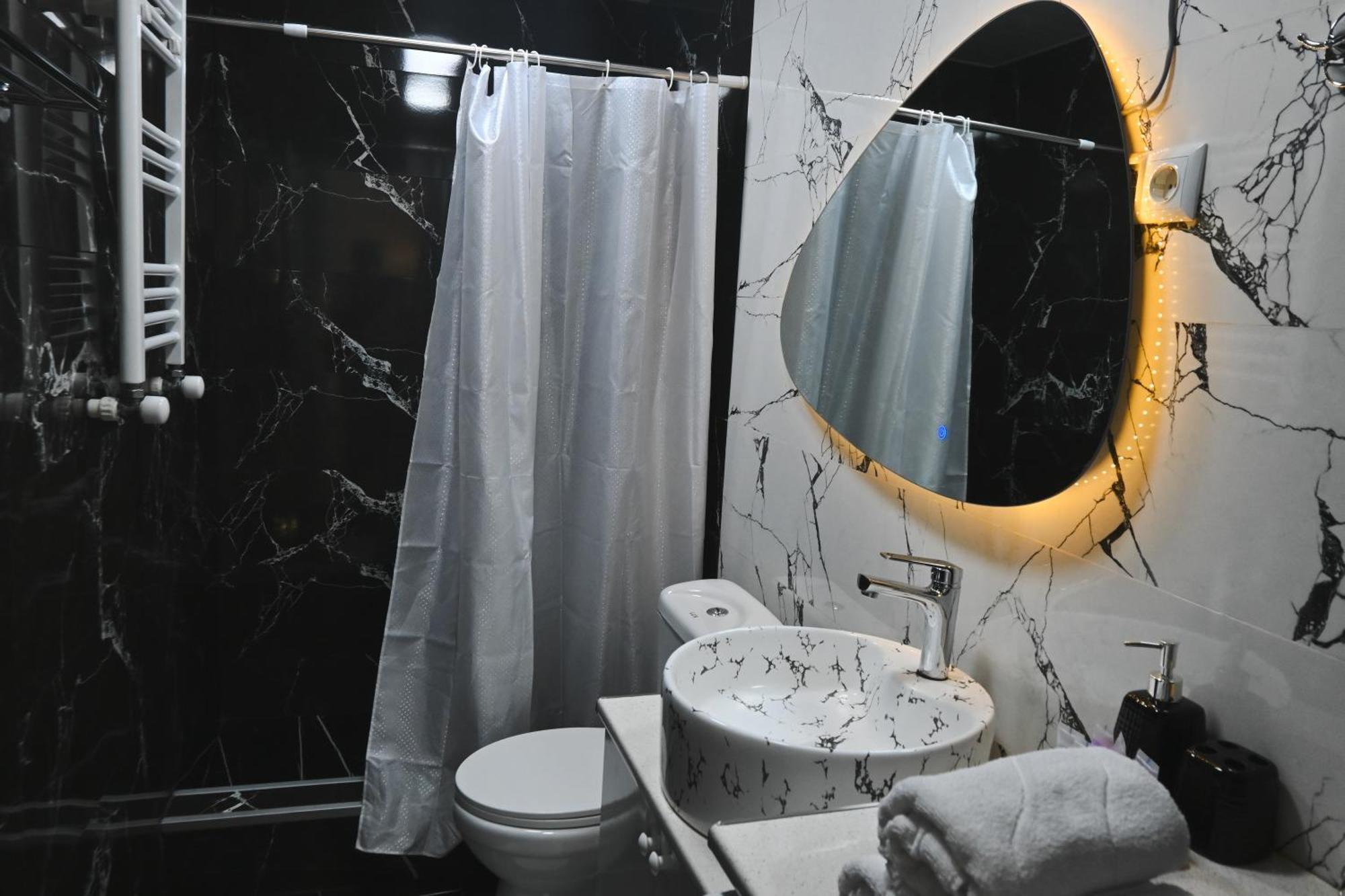 Jerusalem Hotel Кутаїсі Екстер'єр фото